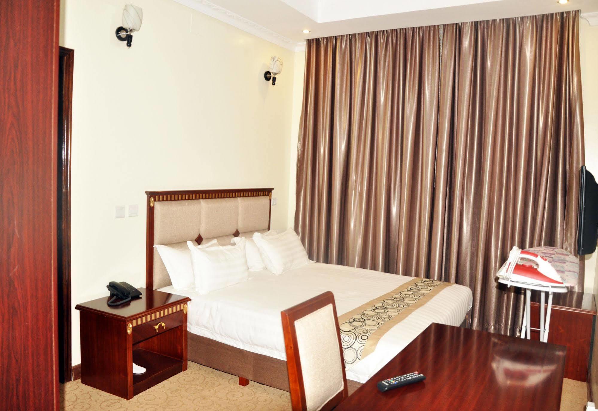Great Seasons Hotel Kigali Ngoại thất bức ảnh